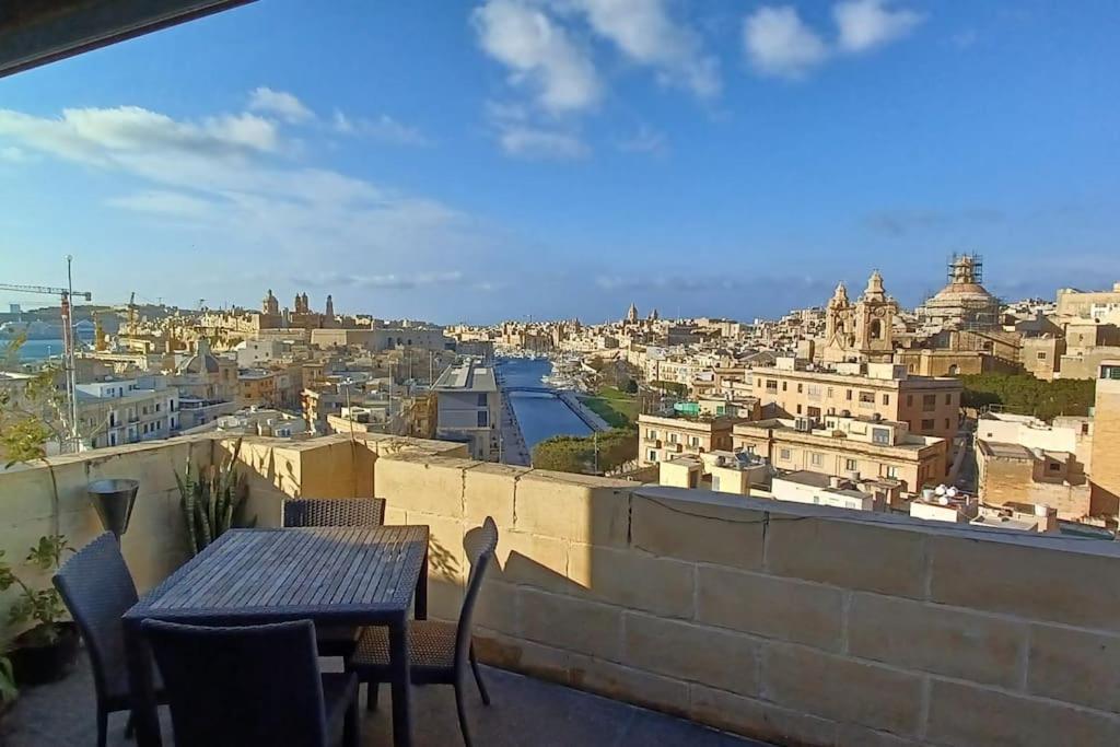 The View Penthouse Daire Cospicua Dış mekan fotoğraf