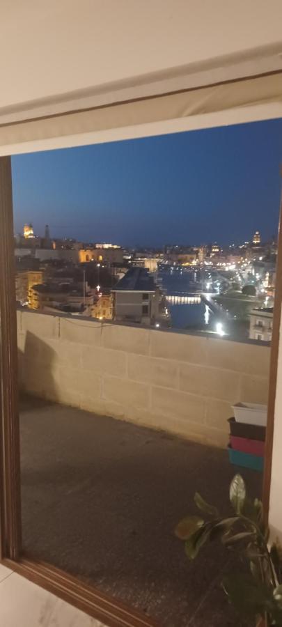 The View Penthouse Daire Cospicua Dış mekan fotoğraf