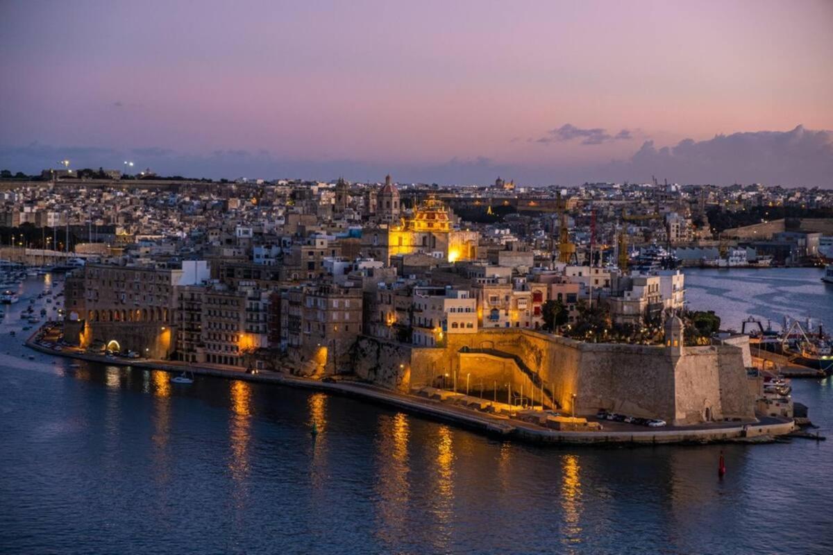 The View Penthouse Daire Cospicua Dış mekan fotoğraf